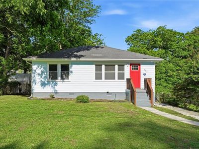 320 Camfield Ct SW
