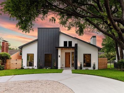 939 N Buckner Blvd