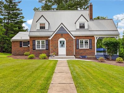 2848 Anderson Dr