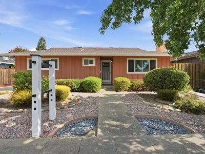 1519 Hawes Ct