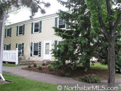 Property at 4980 Grenwich Trl N, Oakdale, MN