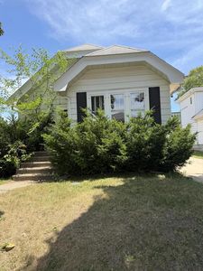 1944 S 89th STREET
