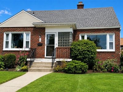15 Kenton Rd S
