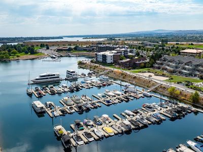 386 Columbia Point Dr APT 201