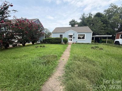 1009 Woodside Ave