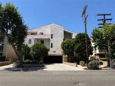 11939 Weddington St Unit 106