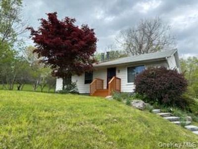 100 Crans Road