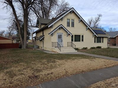 303 E Florence Ave