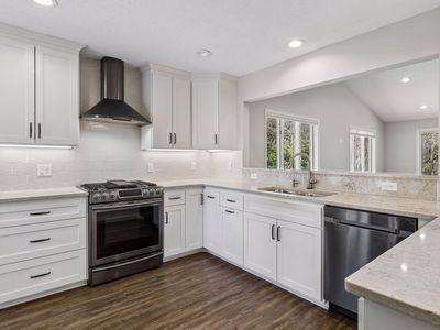 1691 Brueberry Ln