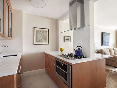 61 Jane St APT 9N