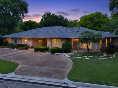 1008 Loch Lomond Dr