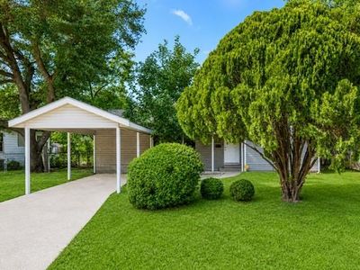 113 E Witcher Ln