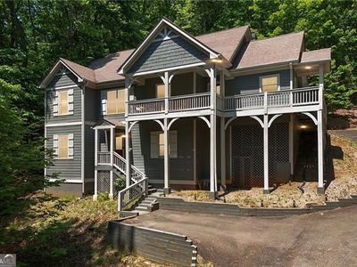 22 Windflower Dr