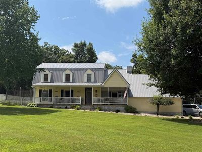 324 Hickory Ln