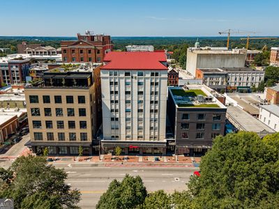 131 E Broad St APT 409
