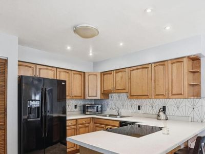 4503 W CONTINENTAL Drive