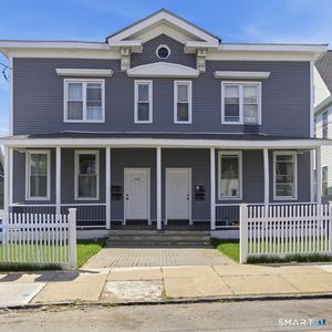 100 Putnam Street