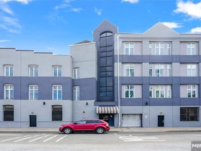 308-310 Passaic Ave #402