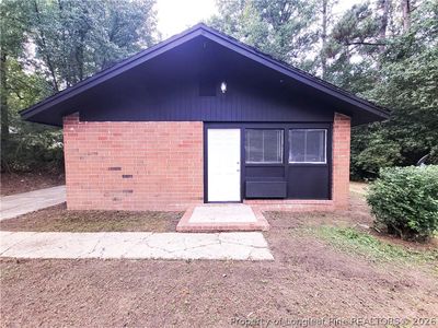 2331 Lake Ave