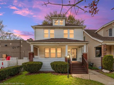 1405 Lakepointe St