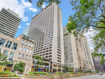 535 N Michigan Ave APT 1901