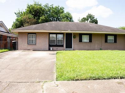 4111 Madden Ln