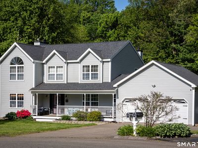 2 Quail Hollow Court
