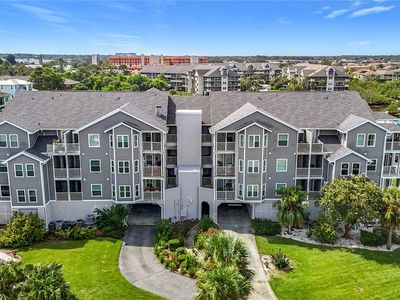 5722 BISCAYNE COURT #304