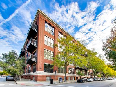 1040 W Adams St Unit 374