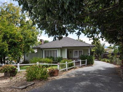 33 Church St