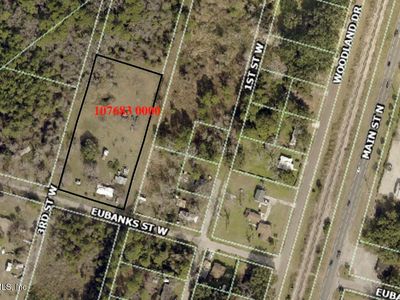 207 EUBANKS Street W