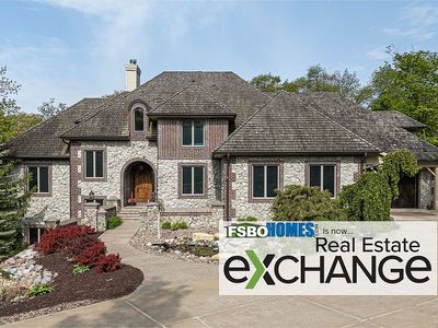 1302 Woodland Ln
