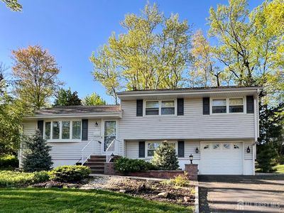 51 Salem Ct