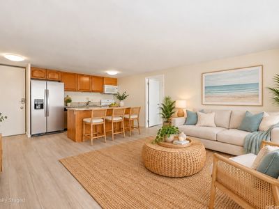 440 Lewers St APT 502