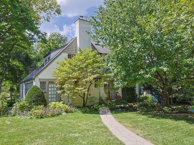 3621 Victoria Ln