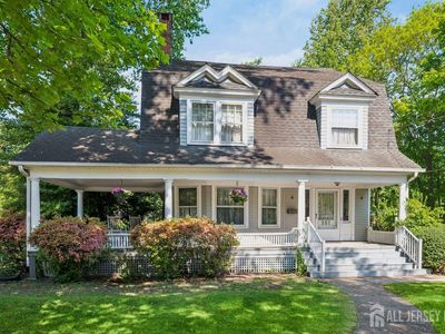 261 Beechwood Ave