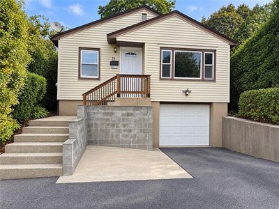 39 Standish Ave