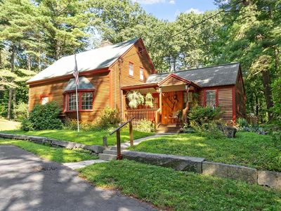 38 Laurelwood Rd