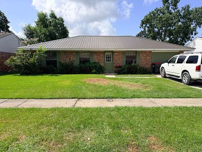 205 Village Ln