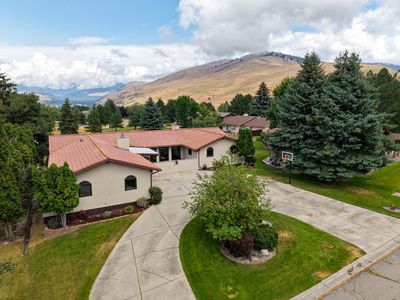 104 Ironwood Pl