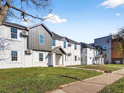 Property at 439 W 9th St UNIT 2, Dallas, TX