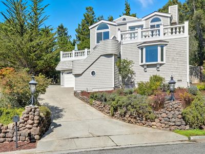 255 Thunderbird Dr