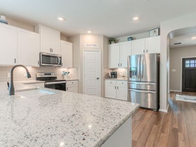 100 Kennicott Dr