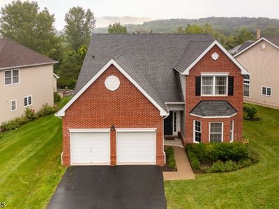 24 Bluffs Ct