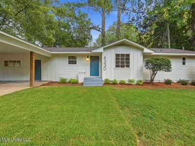4330 Manhassett Dr