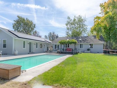 2565 Piner Road