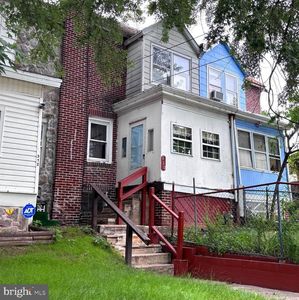 Property at 310 W 15th St, Chester, PA