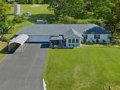 226 Hunt Club Circle