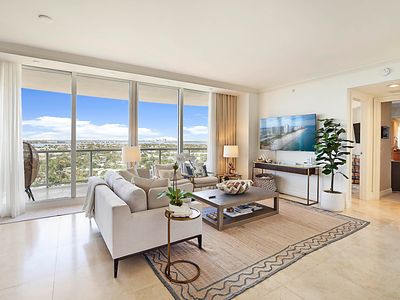 2700 N Ocean Drive #1006b