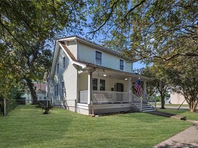 2549 Ballentine Blvd